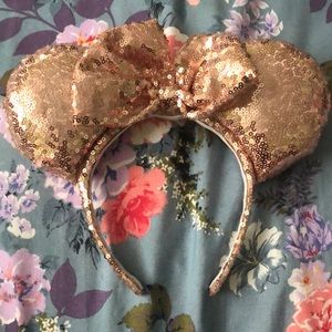 Offer Me🥂Rose Gold Minnie Ears (LIGHTWEIGHT)